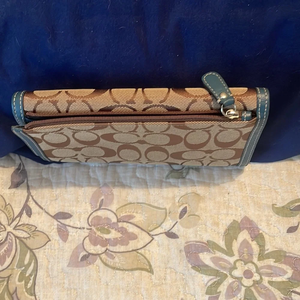 Coach shoulder bad and wallet - Picture 3 of 3